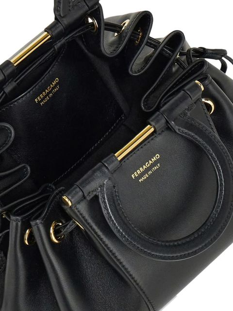 Ferragamo Gancini-handle cross body bag - Black
