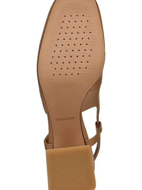 Geox czółenka skórzane D CORONILLA kolor beżowy na słupku z odkrytą piętą D55D1A 000TU C5000