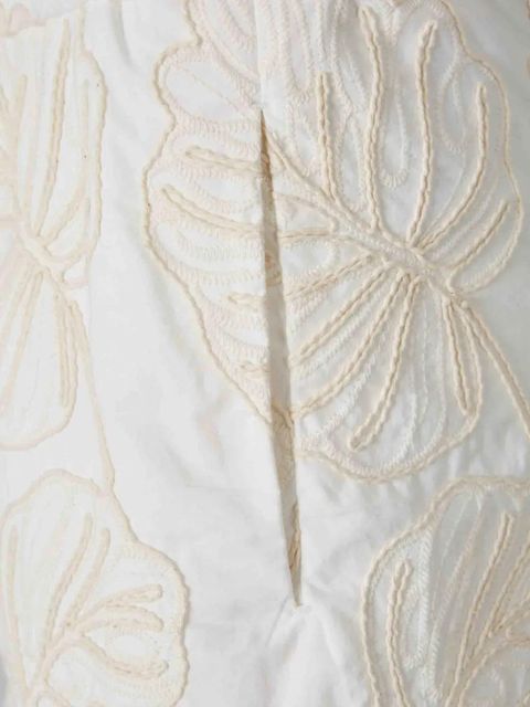 Moncler leaf-embroidered drawstring shorts - White