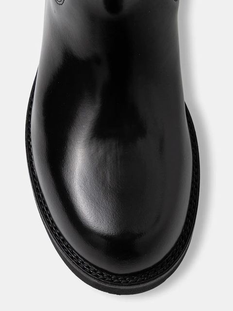 BOSS kozaki skórzane Eleri damskie kolor czarny na płaskim obcasie 50552771