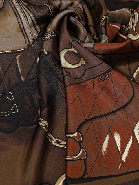 Coach chusta jedwabna damska kolor brązowy wzorzysta 29CAS76 - zdjęcie produktu nr 2