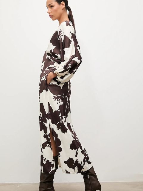 Answear.LAB sukienka kolor beżowy maxi rozkloszowana - zdjęcie produktu nr 1