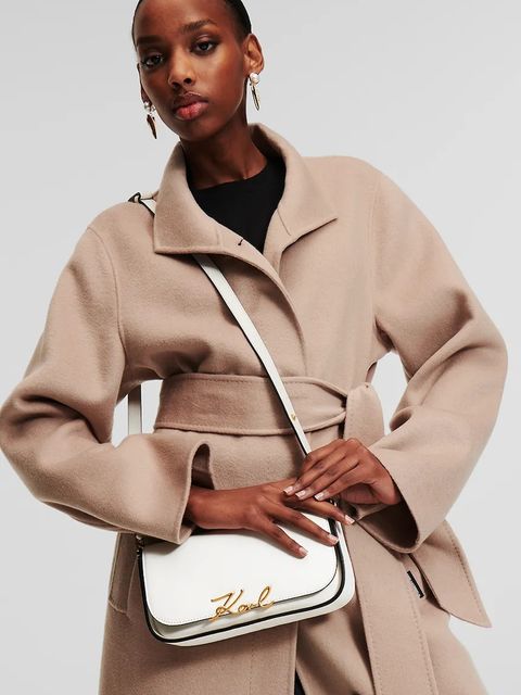 Karl Lagerfeld torebka skórzana K/SIGNATURE kolor biały A1W30039