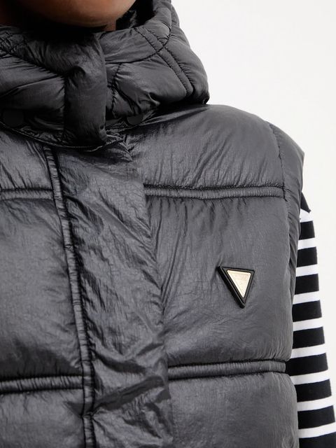 Guess bezrękawnik ERNESTINE kolor czarny zimowy W5YL11 WHDO2