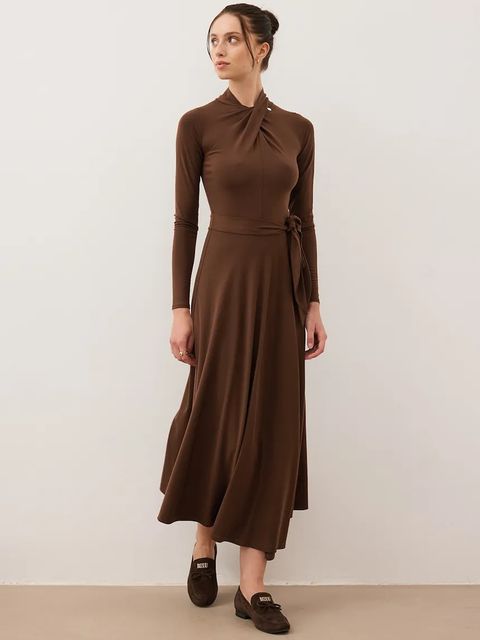 Bizuu sukienka ROTTA kolor brązowy midi rozkloszowana ROTTA BRĄZOWY