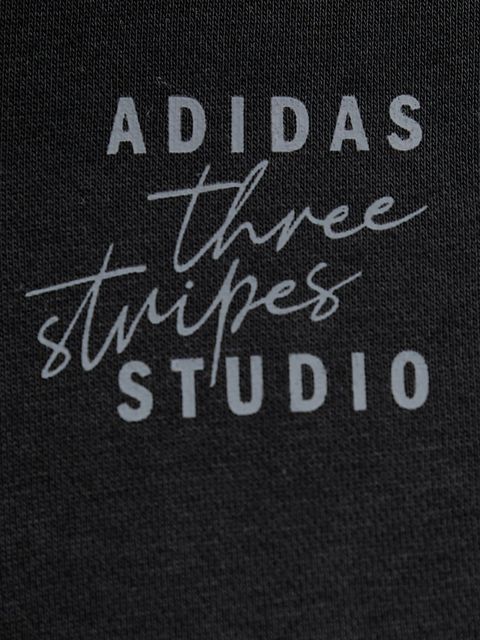 adidas bluza damska kolor czarny z kapturem z nadrukiem KT0878