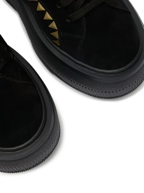 Casadei triangular-stud platform sneakers - Black - zdjęcie produktu nr 2