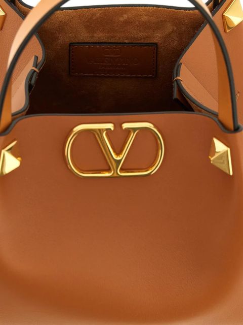 Valentino Garavani small studded V-logo leather tote bag - Brown - zdjęcie produktu nr 2