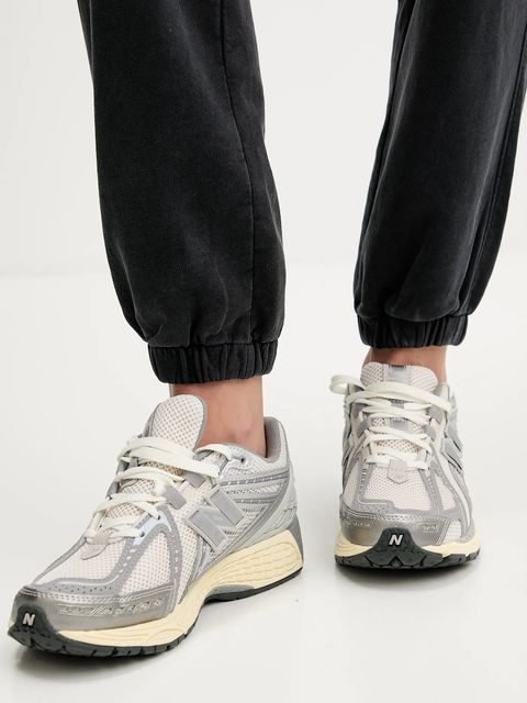 Tommy Jeans spodnie dresowe bawełniane damskie kolor czarny z nadrukiem DW0DW21702