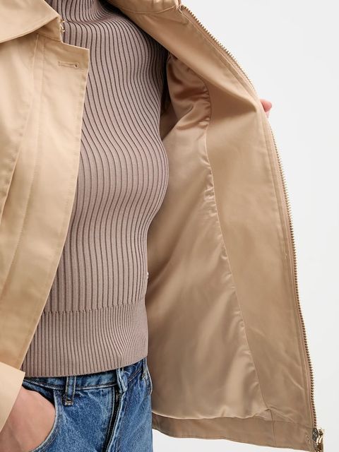 Guess kurtka RAPHAELLE damski kolor beżowy przejściowa W5YL01 WHDF1