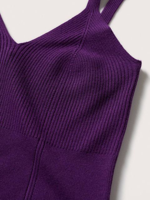 Top z prążkowanej dzianiny