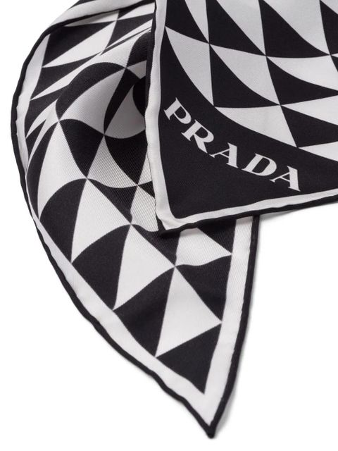 Prada geometric-print silk scarf - Black - zdjęcie produktu nr 2