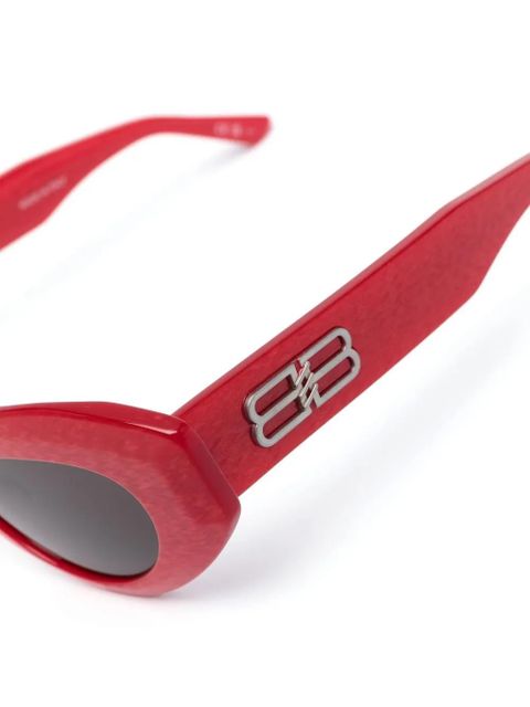 Balenciaga Eyewear logo-plaque cat-eye sunglasses - Red