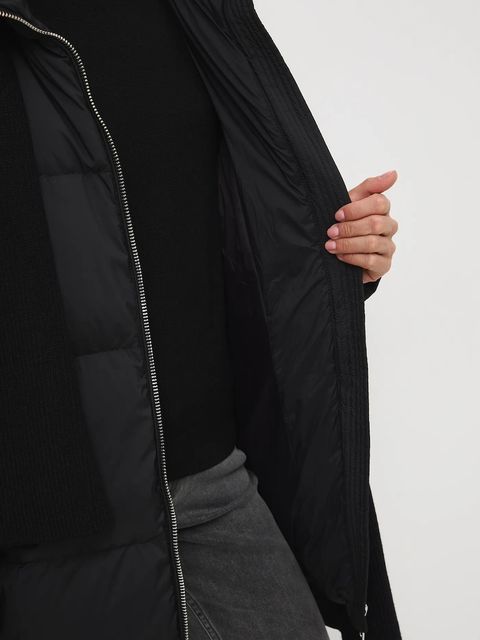 Medicine kurtka puchowa damska kolor czarny zimowa oversize