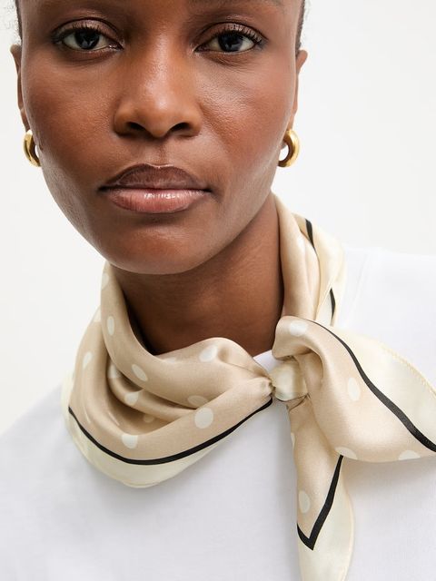 Answear.LAB chusta jedwabna z kolekcji Unscripted - zdjęcie produktu nr 2