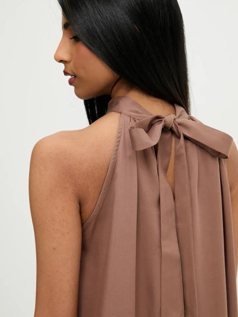 Answear Lab sukienka kolor brązowy midi rozkloszowana