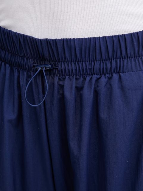 adidas spodnie dresowe Essentials damskie kolor granatowy z aplikacją JV5328 - zdjęcie produktu nr 2