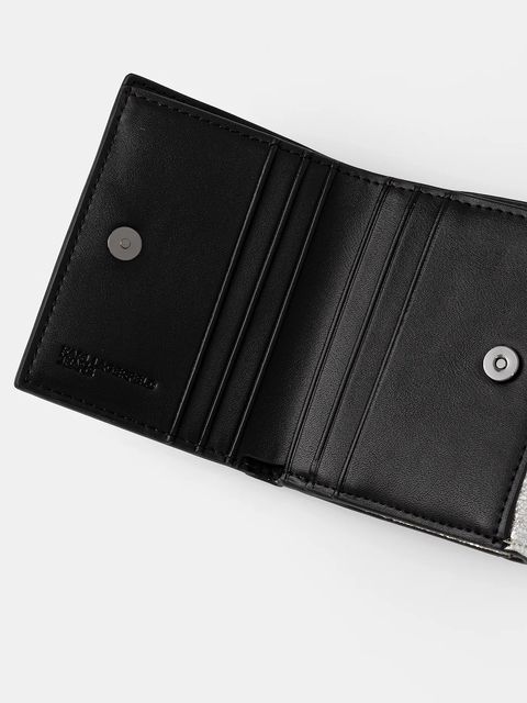 Karl Lagerfeld Jeans portfel + brelok damski kolor srebrny A4W32063