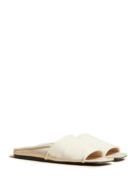 KHAITE The Stagg flat sandals - Neutrals