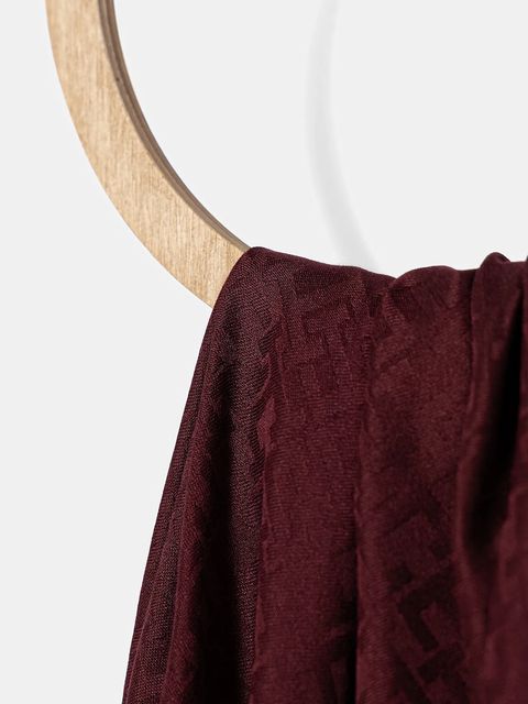 Tommy Hilfiger szal damski kolor bordowy wzorzysty AW0AW17789 - zdjęcie produktu nr 2