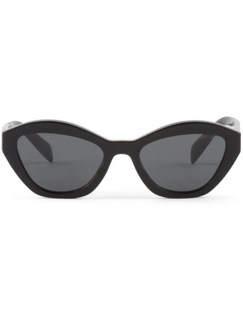 Prada Eyewear curved cat-eye frame sunglasses - Black - zdjęcie produktu nr 1