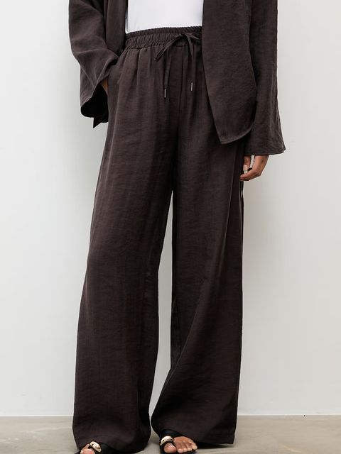 Answear.LAB spodnie damskie z lyocellem - zdjęcie produktu nr 1