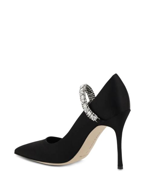 Manolo Blahnik embellished pumps - Black