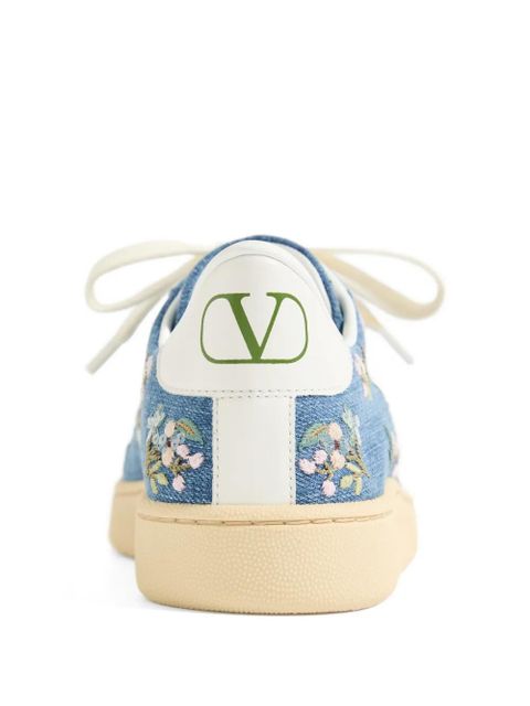 Valentino Garavani Royco denim trainer with floral embroidery - Blue