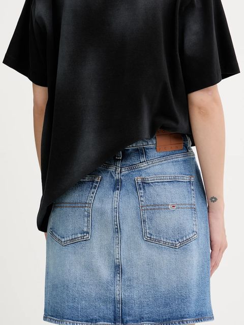 Tommy Jeans spódnica jeansowa kolor niebieski mini ołówkowa DW0DW20136 - zdjęcie produktu nr 2