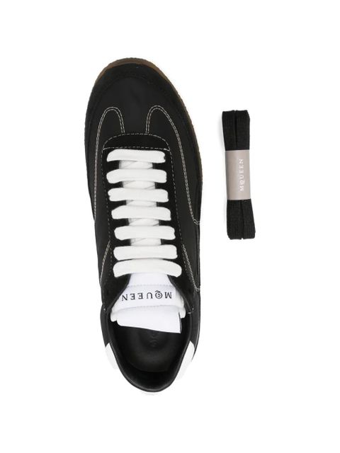 Alexander McQueen panelled top-stitched sneakers - Black