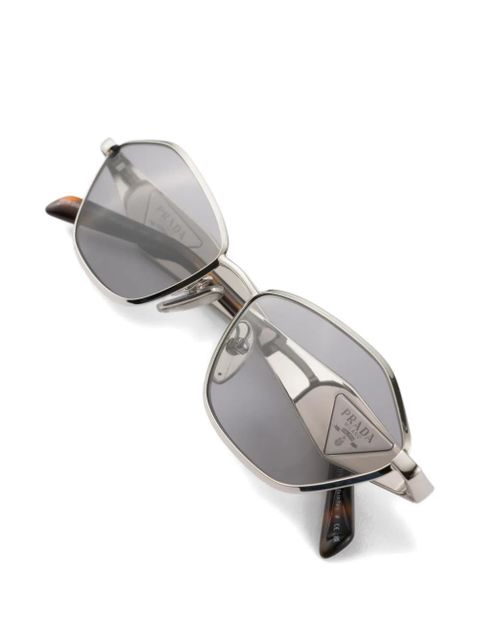 Prada Eyewear sunglasses with Prada logo - Silver