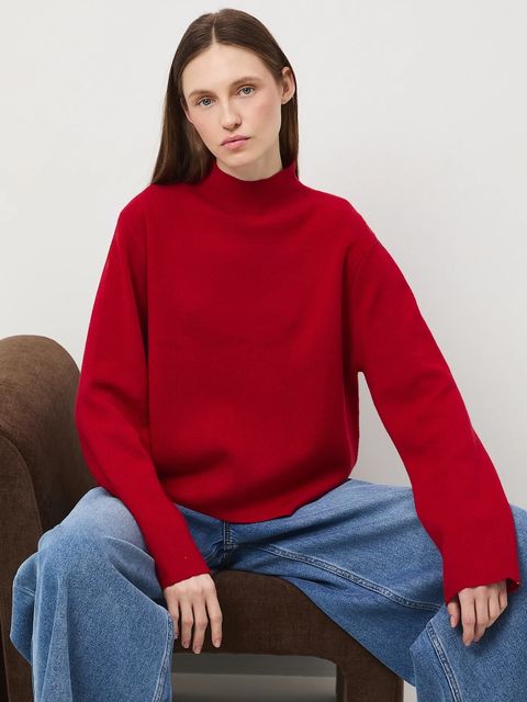 Medicine sweter damski kolor czerwony lekki z półgolfem - zdjęcie produktu nr 1