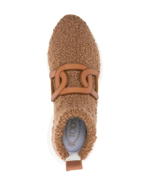 Tod's shearling logo-plaque sneakers - Brown