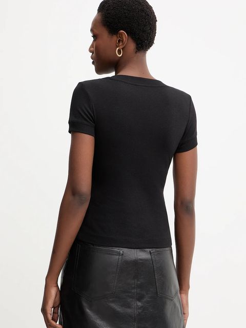 Guess t-shirt z domieszką jedwabiu TINA kolor czarny W5YP11 KCNH2