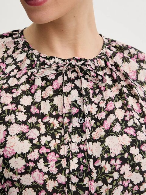 Weekend Max Mara koszula jedwabna CINEMA damska kolor czarny relaxed z wiązanym dekoltem 2615111111600