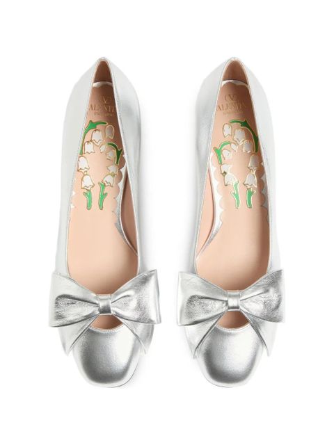 Valentino Garavani Bowow pumps in laminated nappa 45mm - Silver