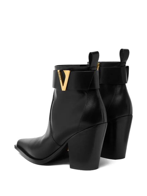 Versace leather V-buckle boots - Black