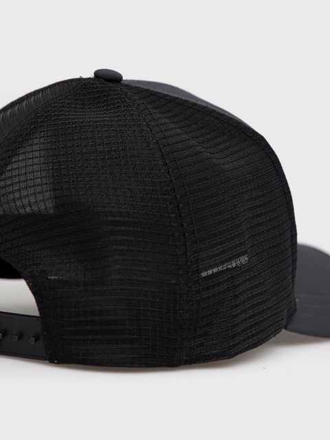 Helly Hansen czapka z daszkiem kolor czarny 67520