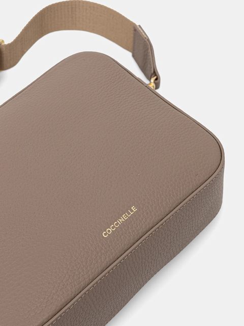 Coccinelle torebka skórzana kolor brązowy