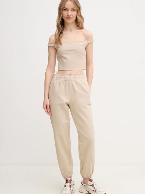Calvin Klein Jeans spodnie dresowe damskie kolor beżowy gładkie LV047B235G - zdjęcie produktu nr 2