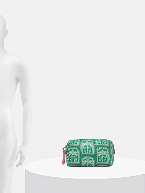 Lola Casademunt kosmetyczka