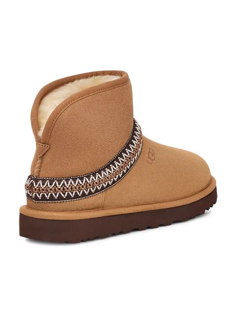 UGG śniegowce zamszowe Classic Mini Crescent kolor brązowy 1158262-CHE