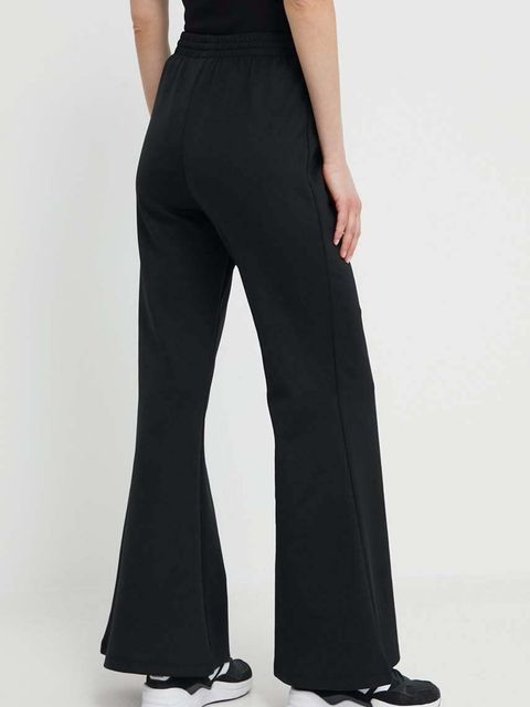 adidas Originals spodnie dresowe Flared kolor czarny gładkie IT9240