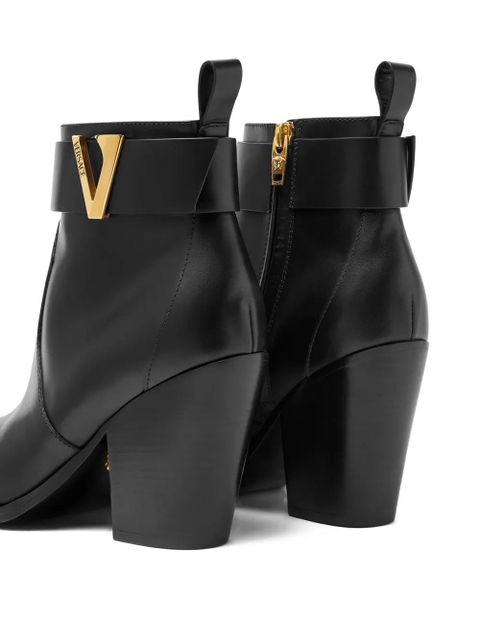 Versace leather V-buckle boots - Black