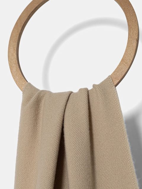 BOSS szalik wełniany kolor beżowy gładki 50517216 - zdjęcie produktu nr 2