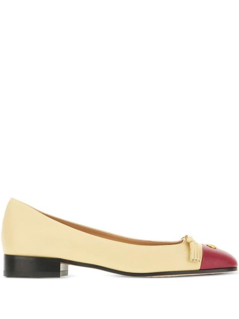 Valentino Garavani tassel-embellished leather flat pumps - Neutrals - zdjęcie produktu nr 1