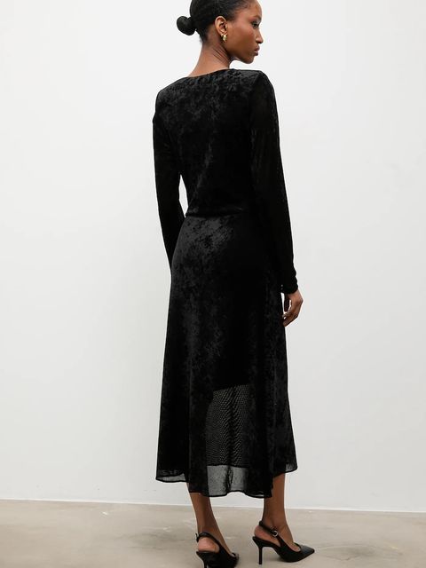 Answear.LAB sukienka kolor czarny midi rozkloszowana