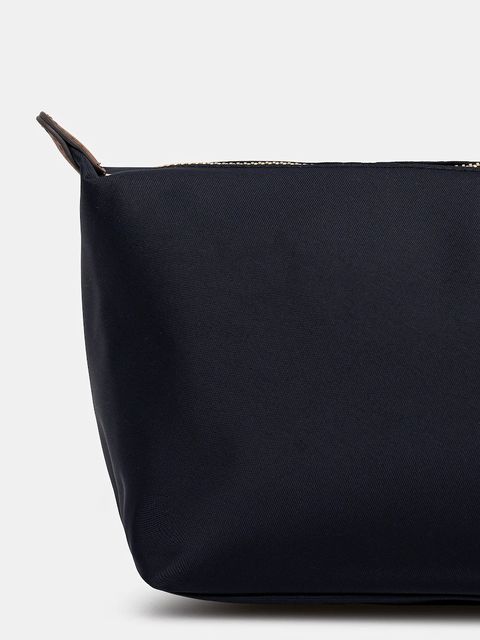 Tommy Hilfiger kosmetyczka kolor granatowy AW0AW17952 - zdjęcie produktu nr 2