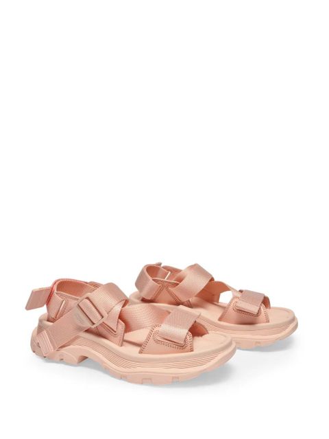 Alexander McQueen 45mm chunky sole trekking sandals - Pink