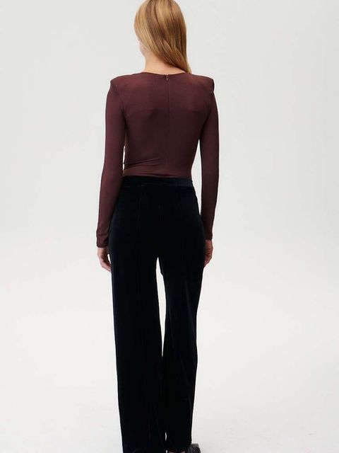 Undress Code body American Beauty